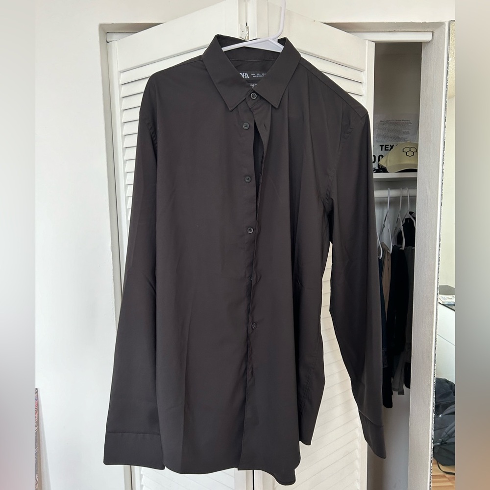 Zara long sleeve button down shirt - large - slim fit - black